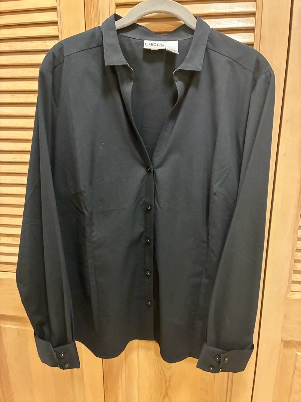 Chico's Women’s Black Button-Front Dress Shirt